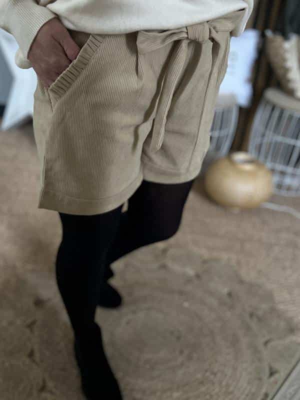 Short velours beige – Image 4