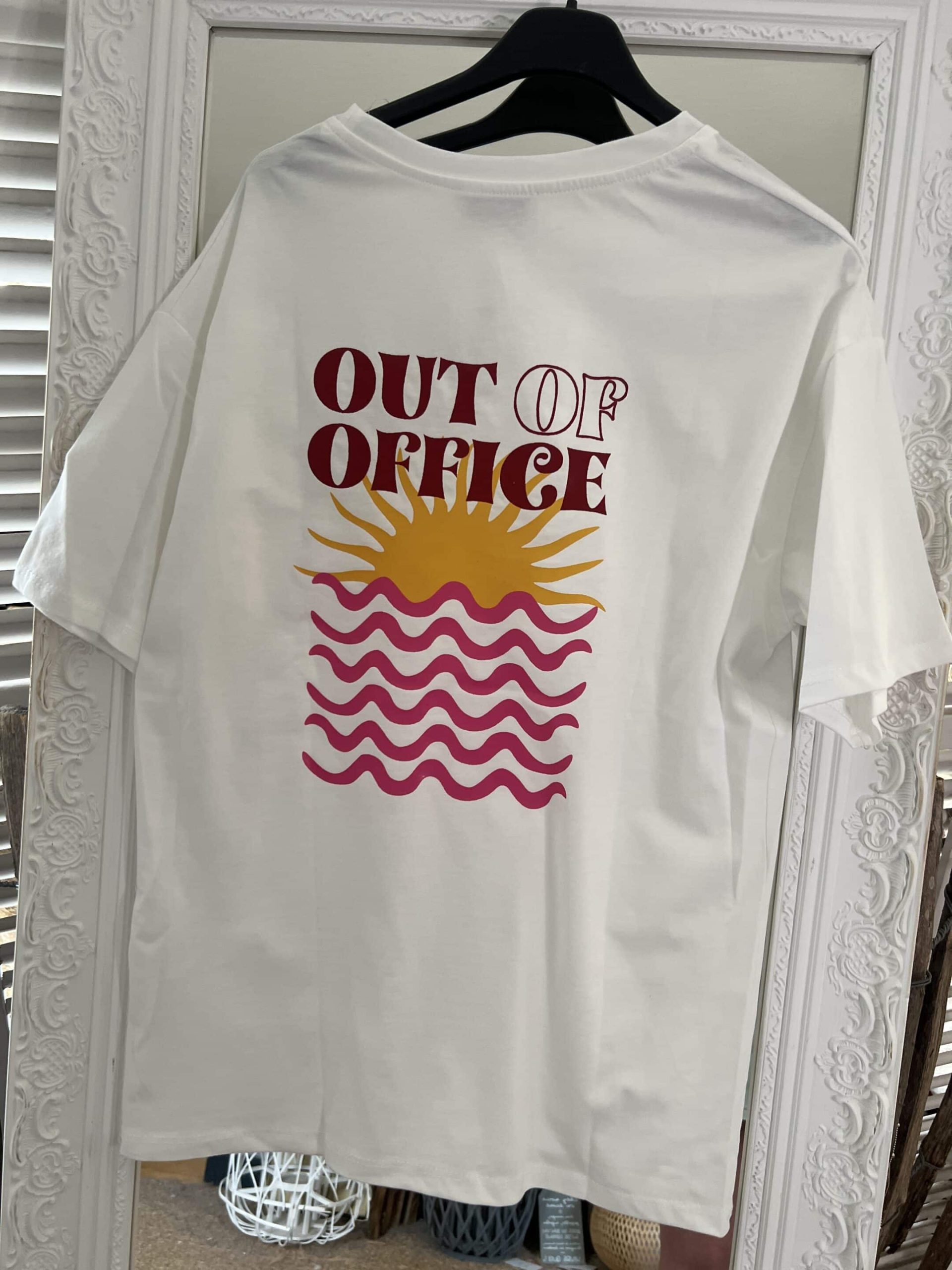 T-shirt Out of office – Image 5
