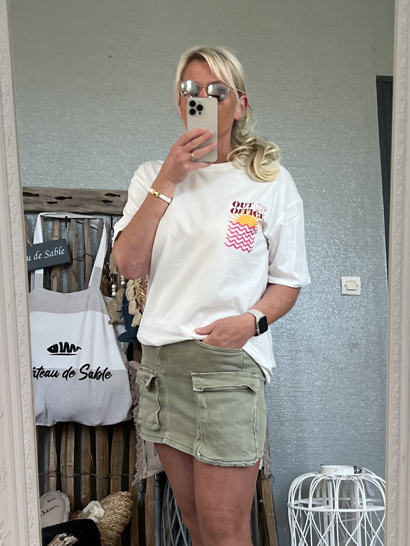 T-shirt Out of office – Image 3