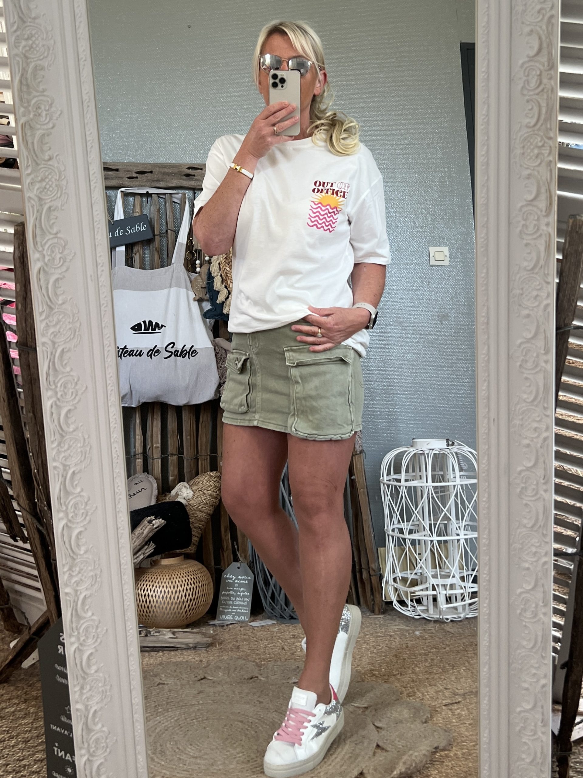 T-shirt Out of office – Image 4