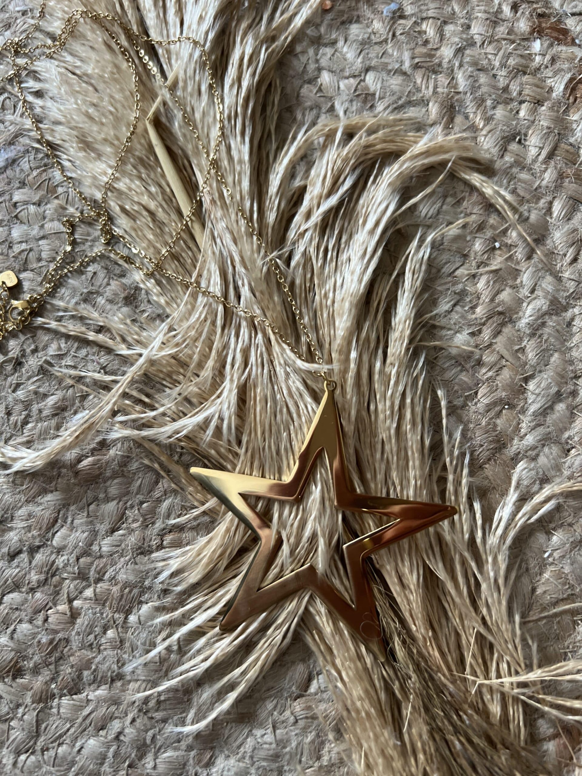 Sautoir Star acier doré – Image 4