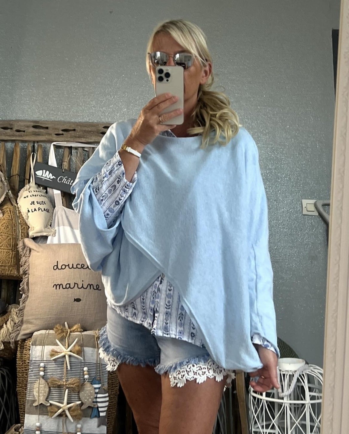 Pull cape bleu – Image 3