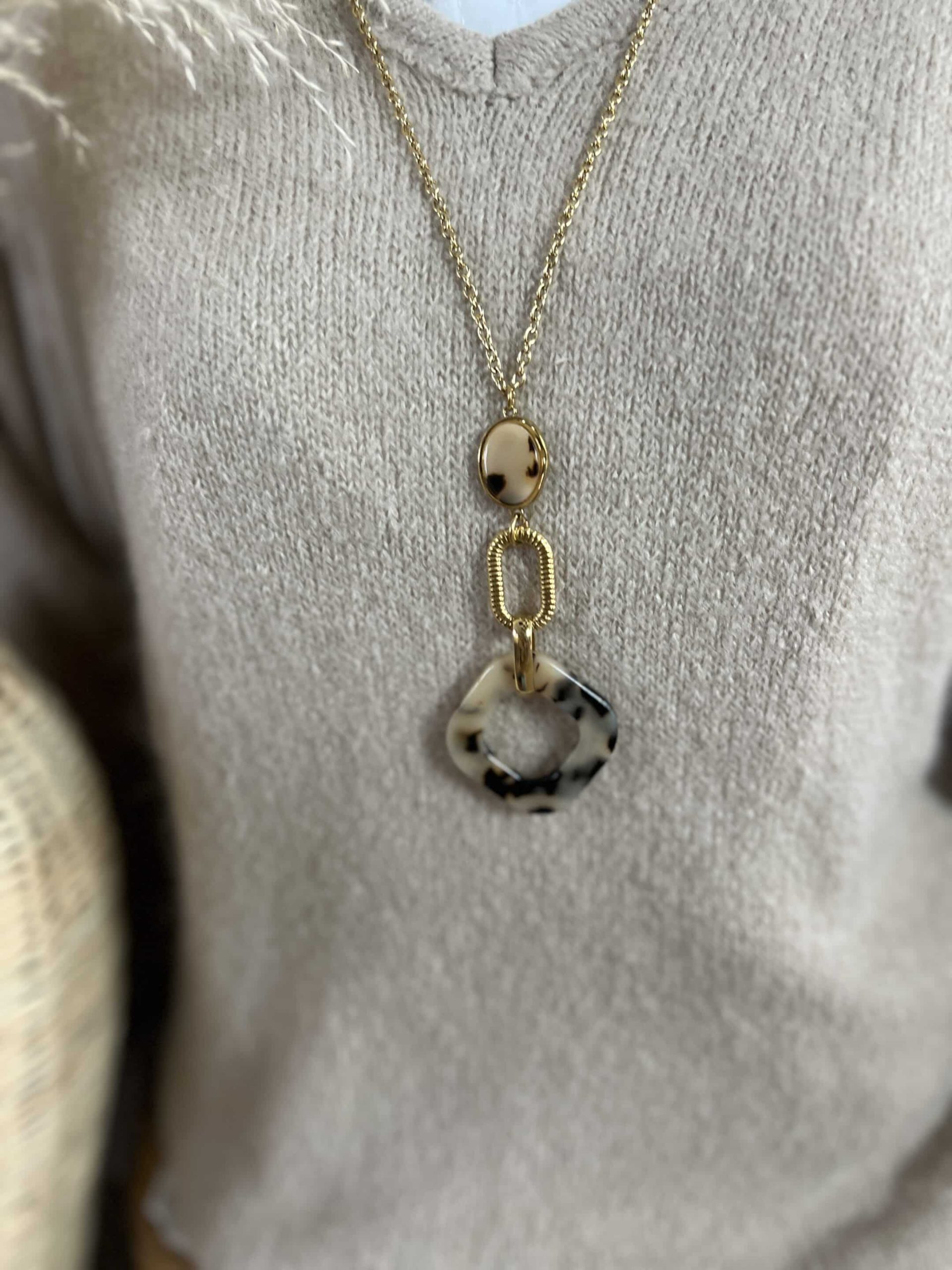 Sautoir acier léopard – Image 3