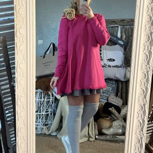 Pull oversize frangé fushia