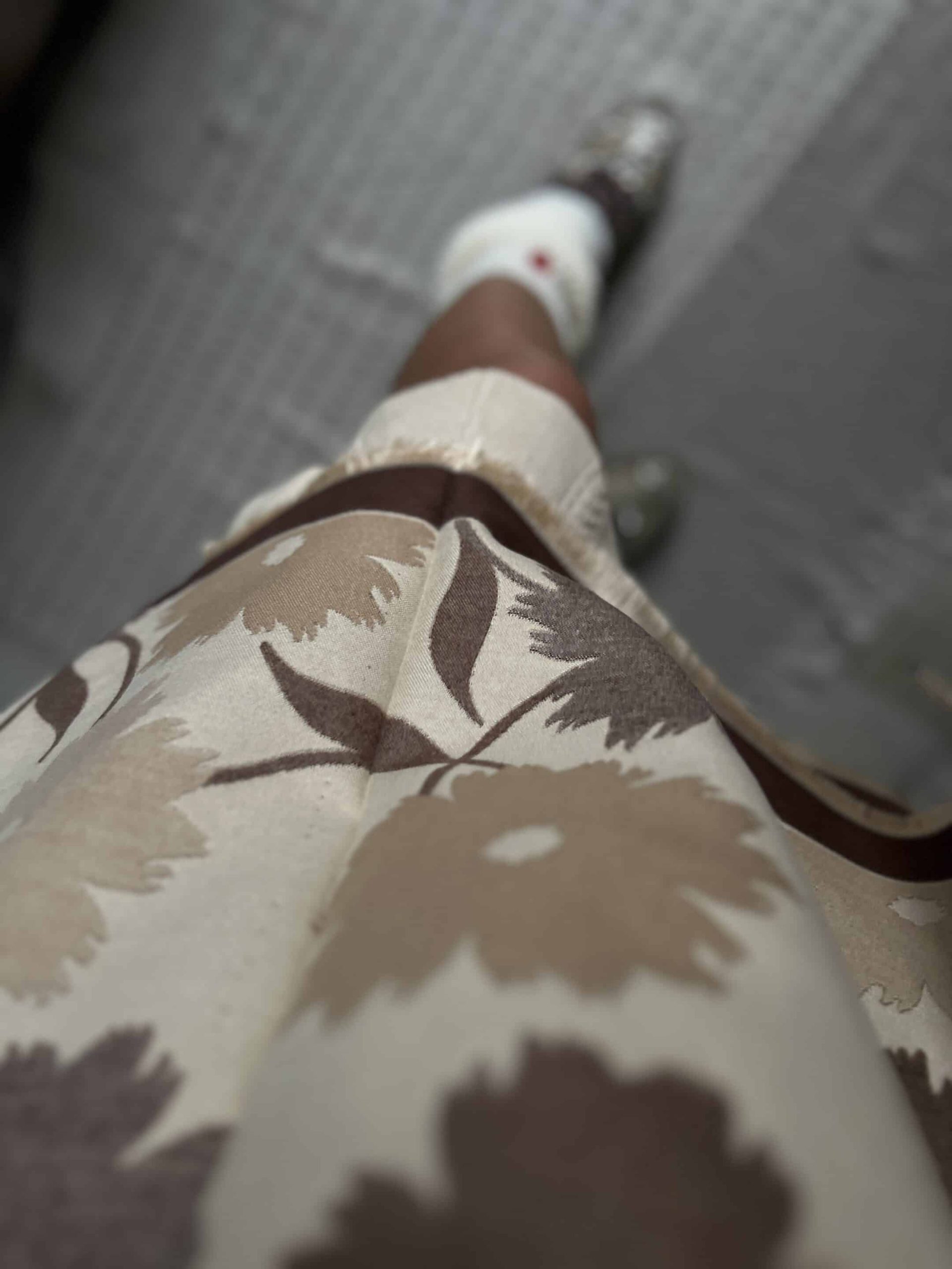 Châle écharpe taupe écru – Image 8