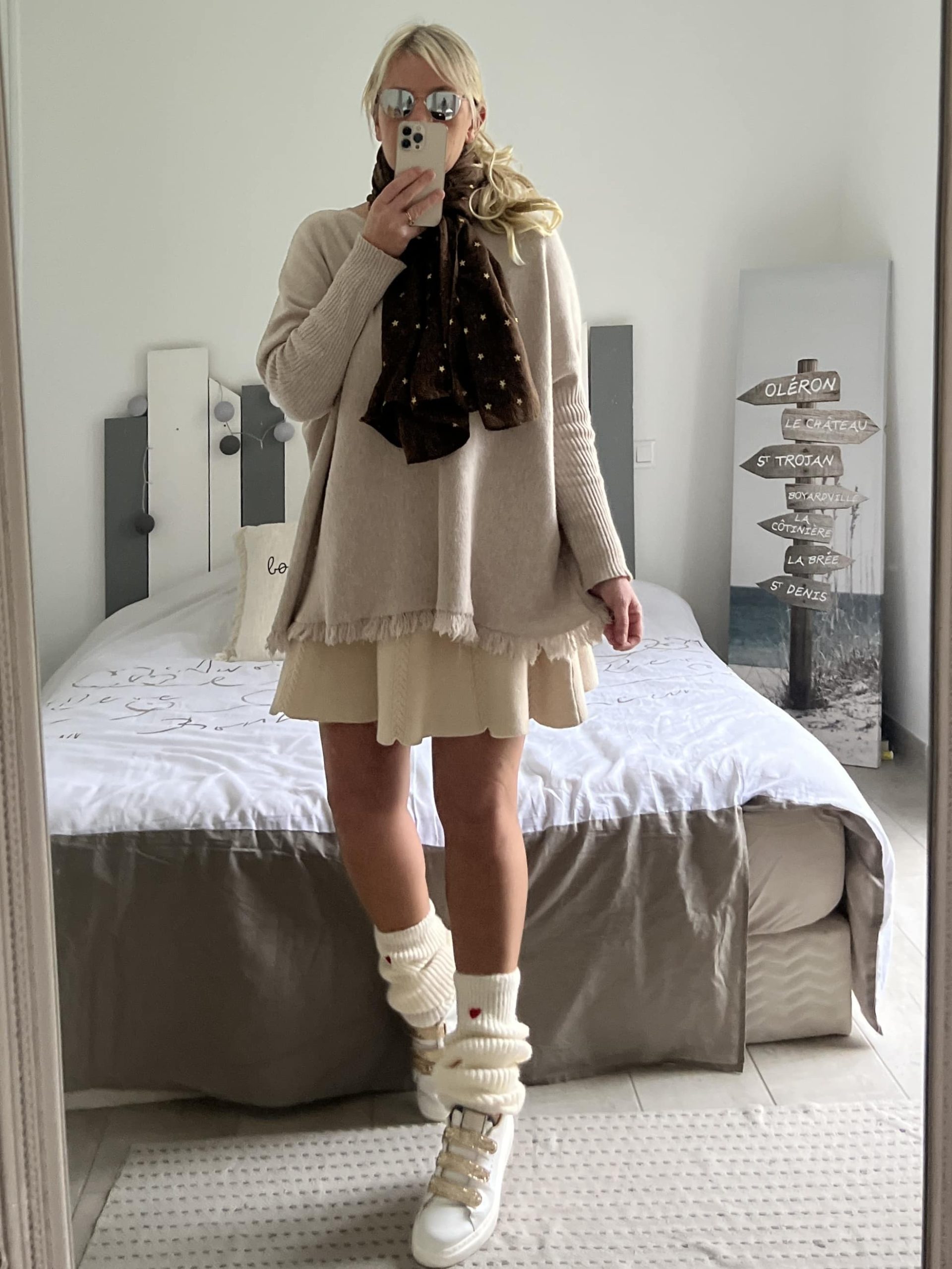 Écharpe étoiles dorées