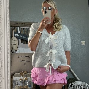 Pull noeuds dentelle