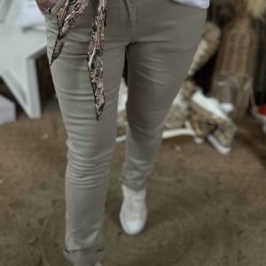 Pantalon chino taupe