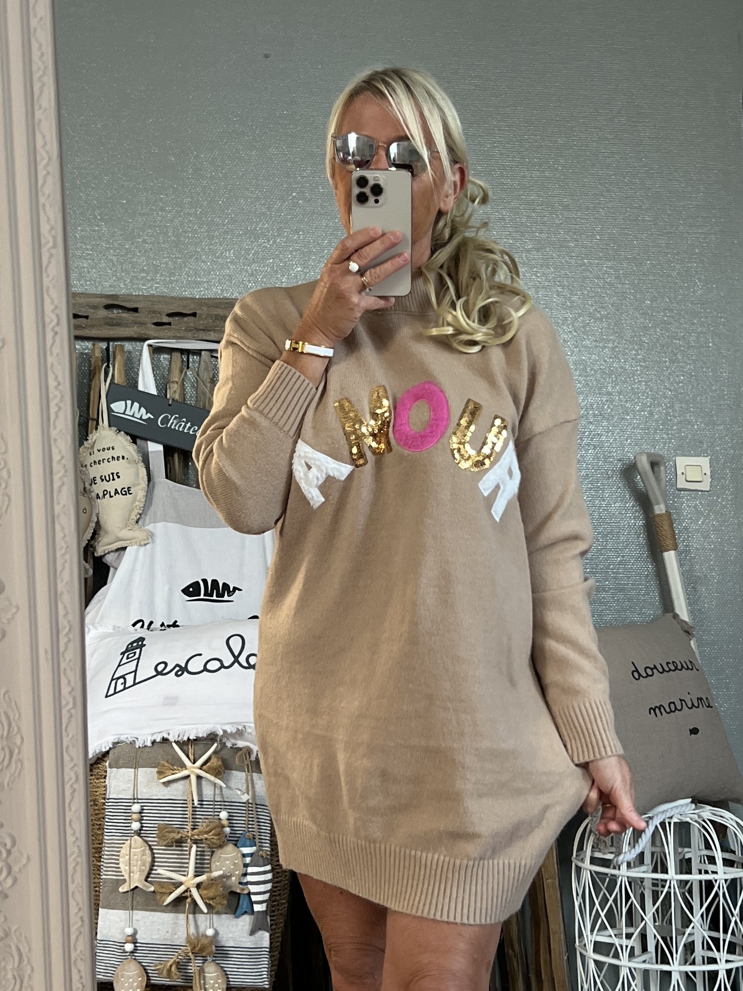 Robe Pull Amour beige – Image 4