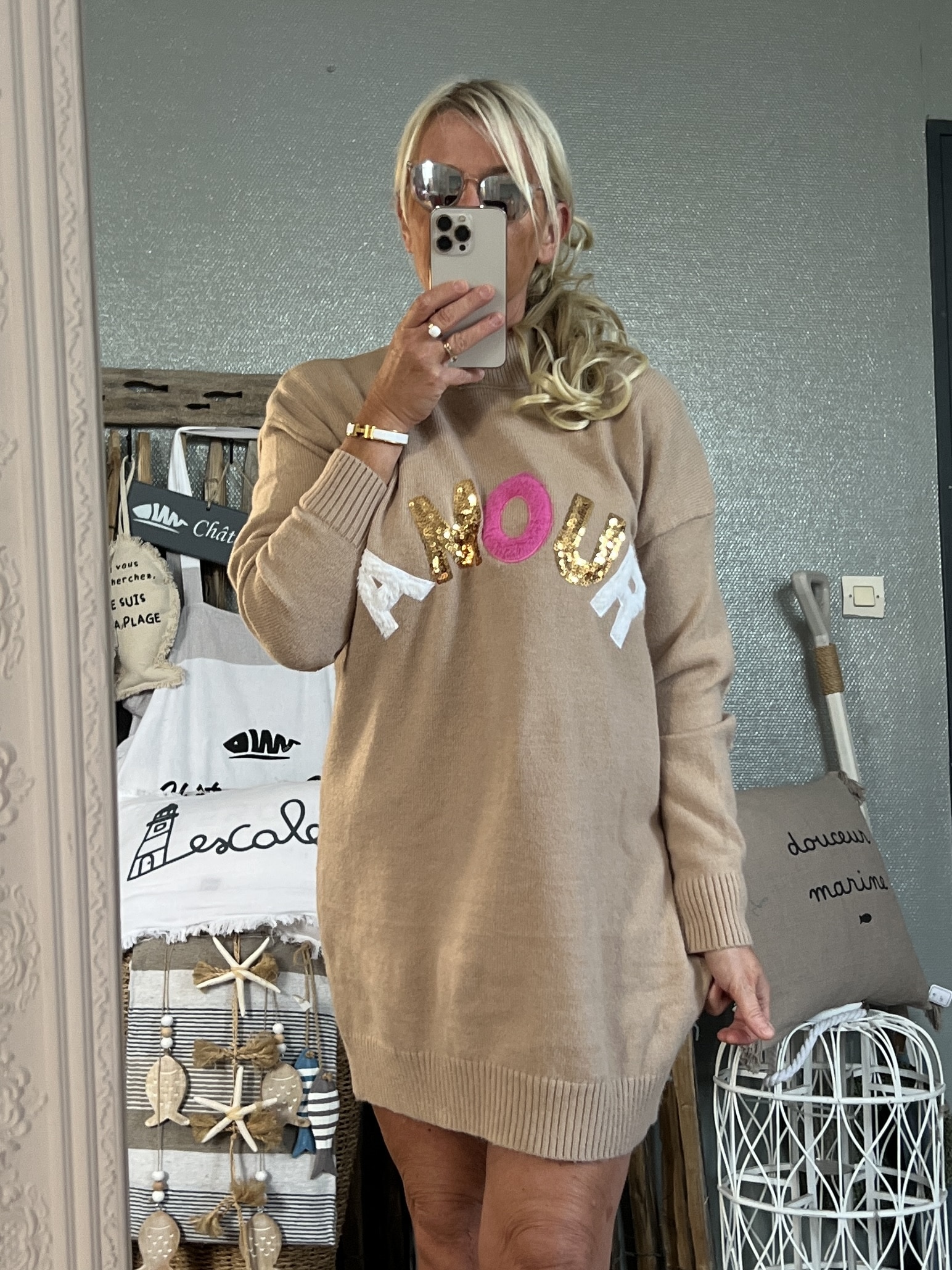 Robe Pull Amour beige – Image 6
