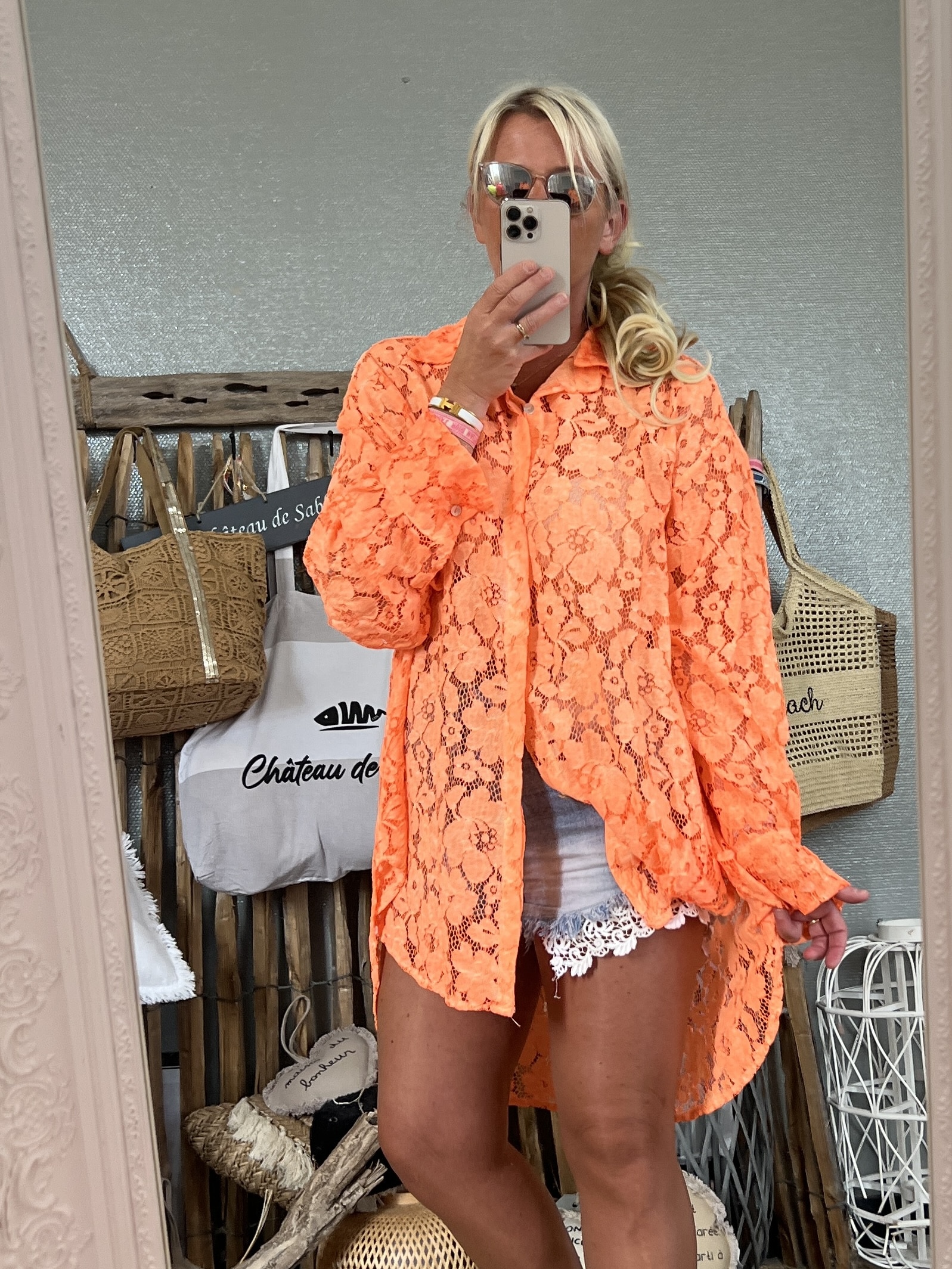 Chemise dentelle orange fluo oversize – Image 4