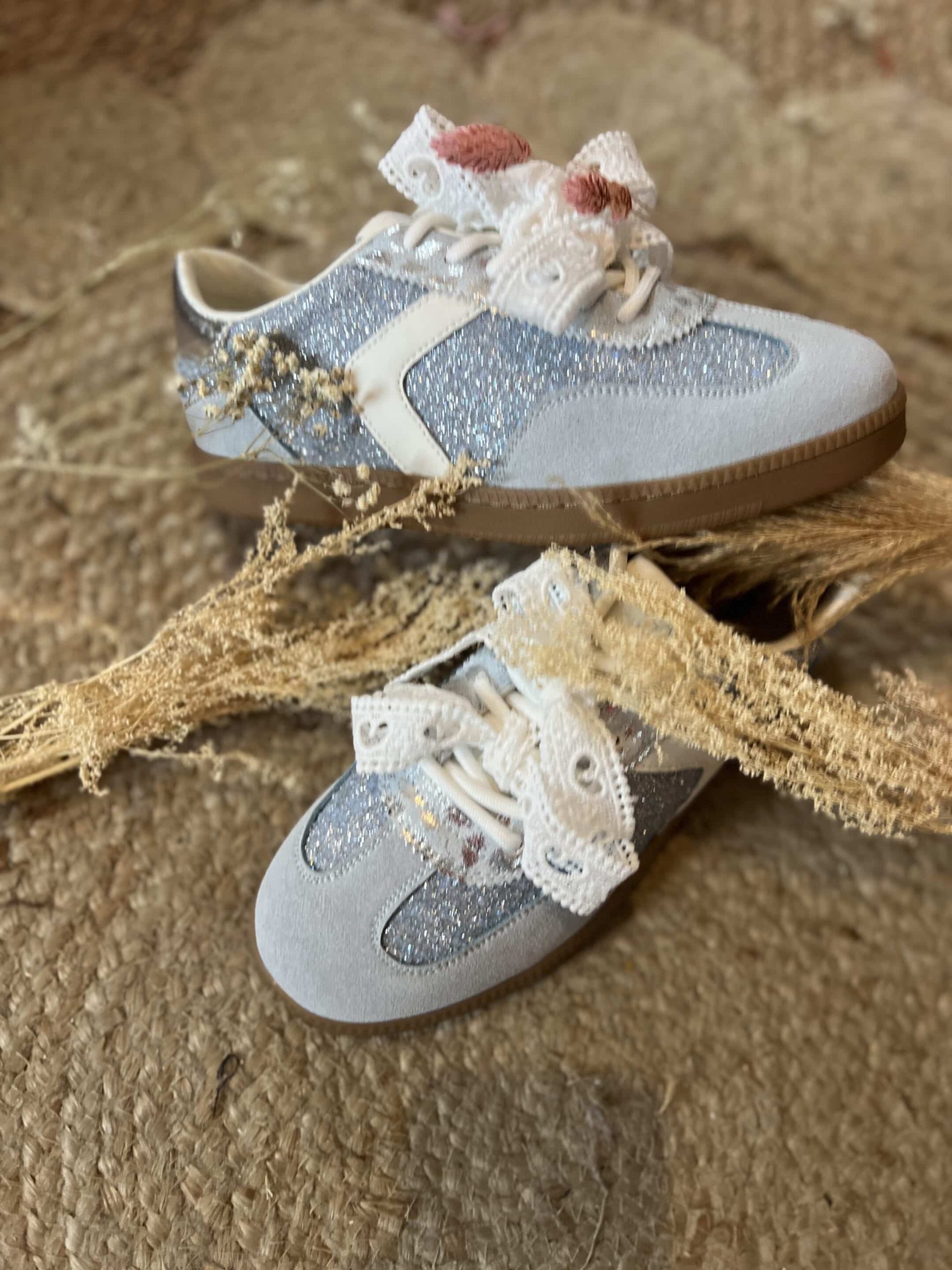 Basket CDS bleu dentelle