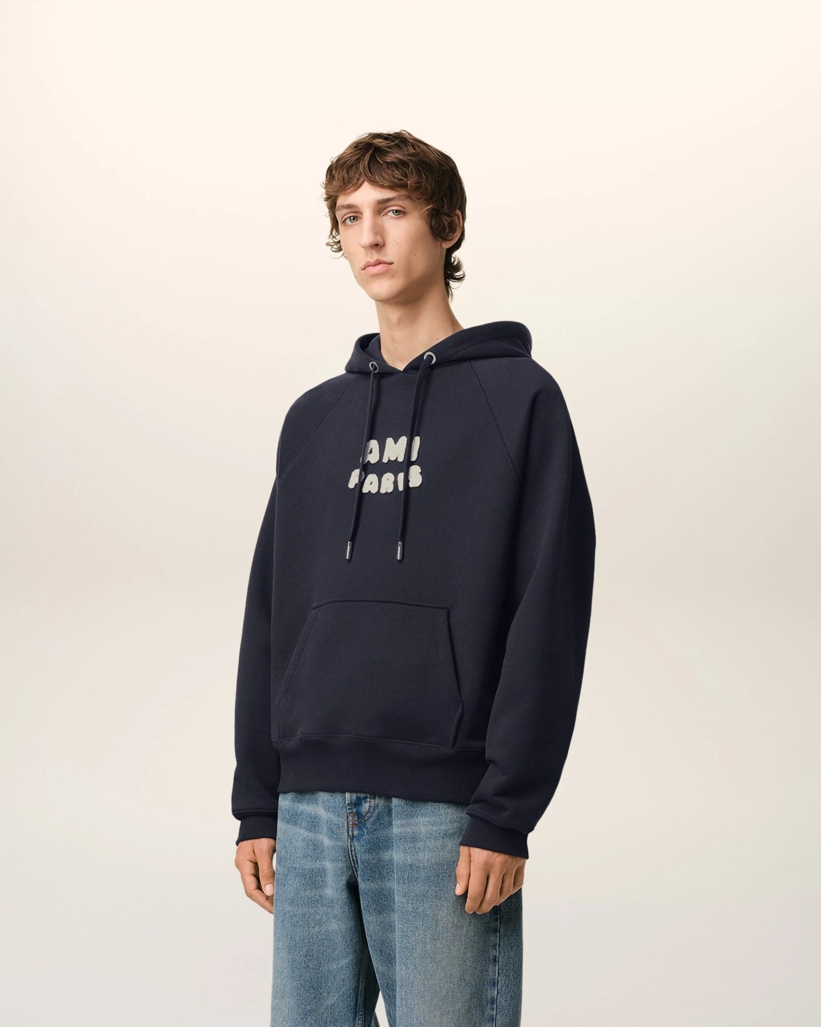AMI - HOODIE BLEU MARINE PATCH AMI PARIS EN COTON – Image 4
