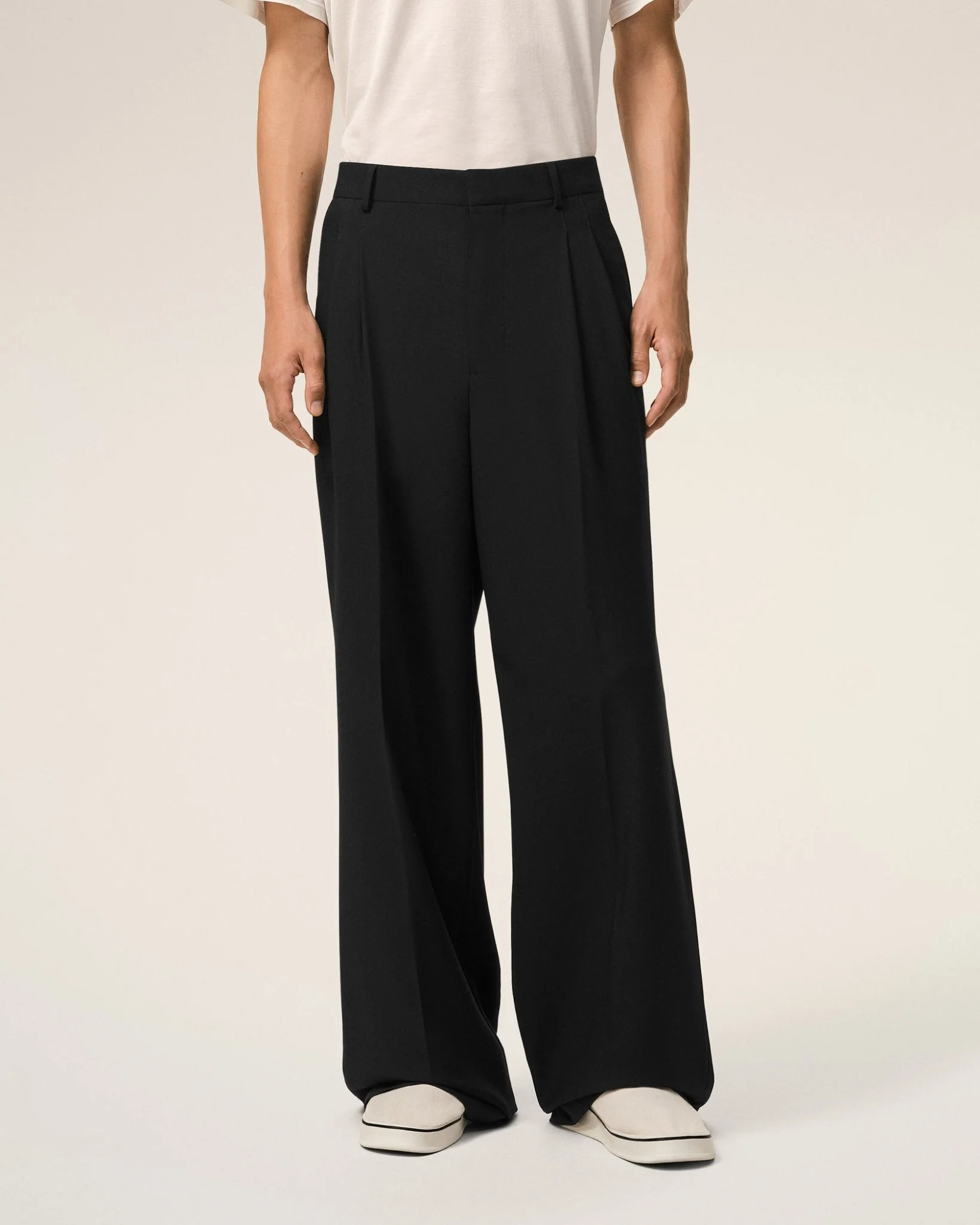 AMI PARIS - Black New Wool Low Waist Wide Trousers Noir – Image 4