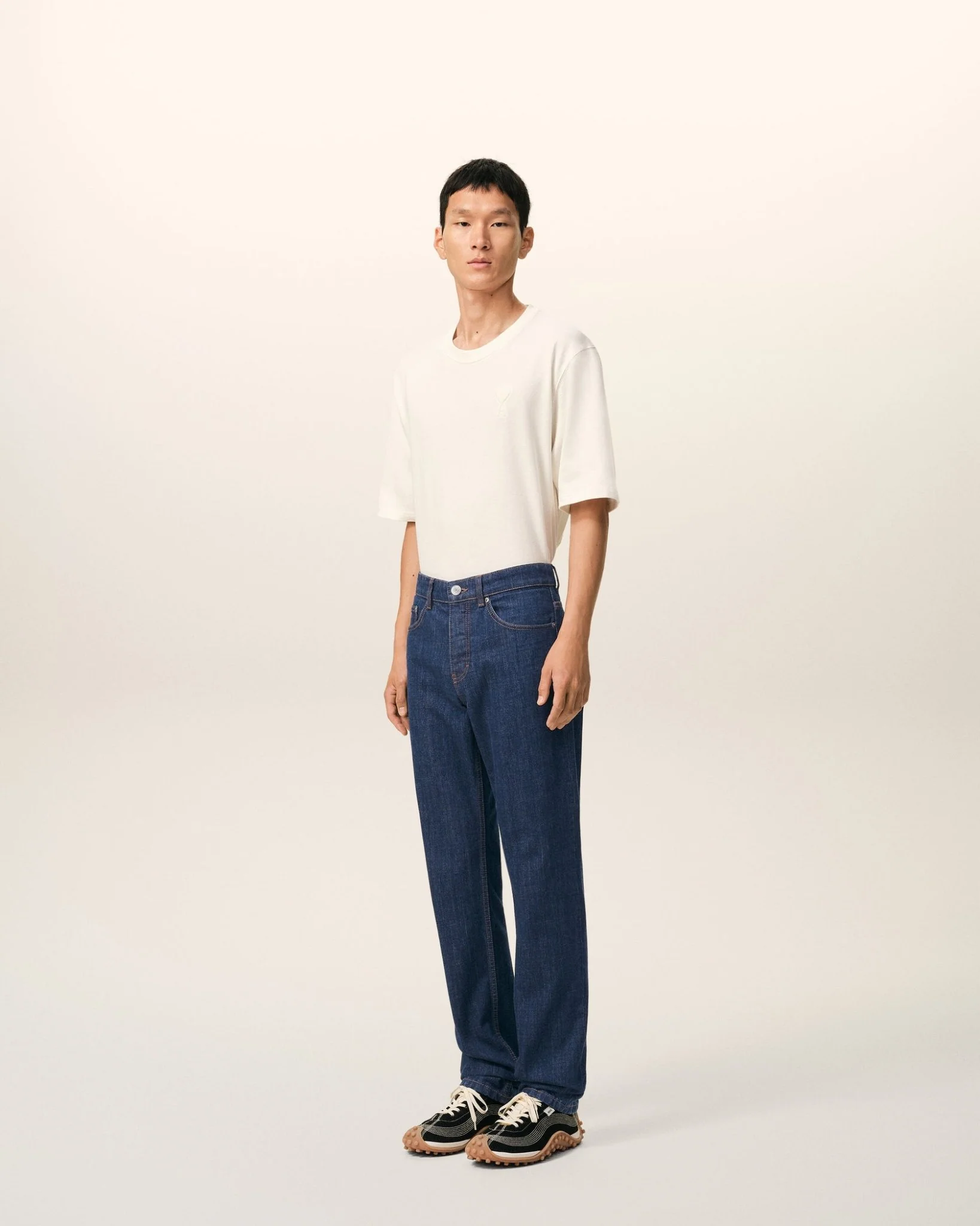 AMI PARIS - Jean Classique en Coton Indigo brut – Image 7