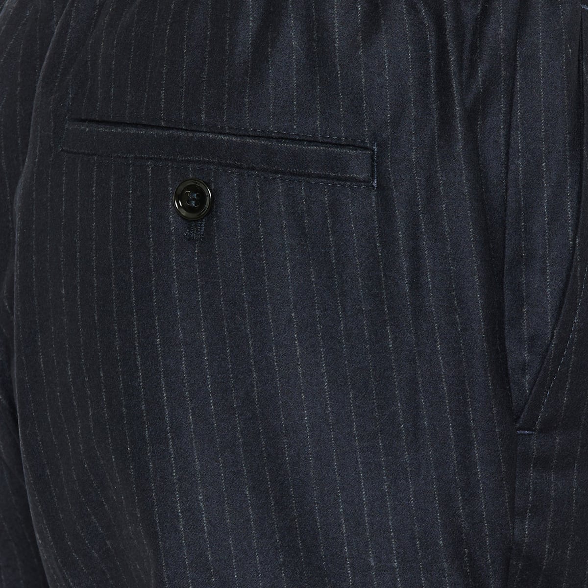 Ami Paris - Pantalon à fines rayures bleu/Blanc – Image 4