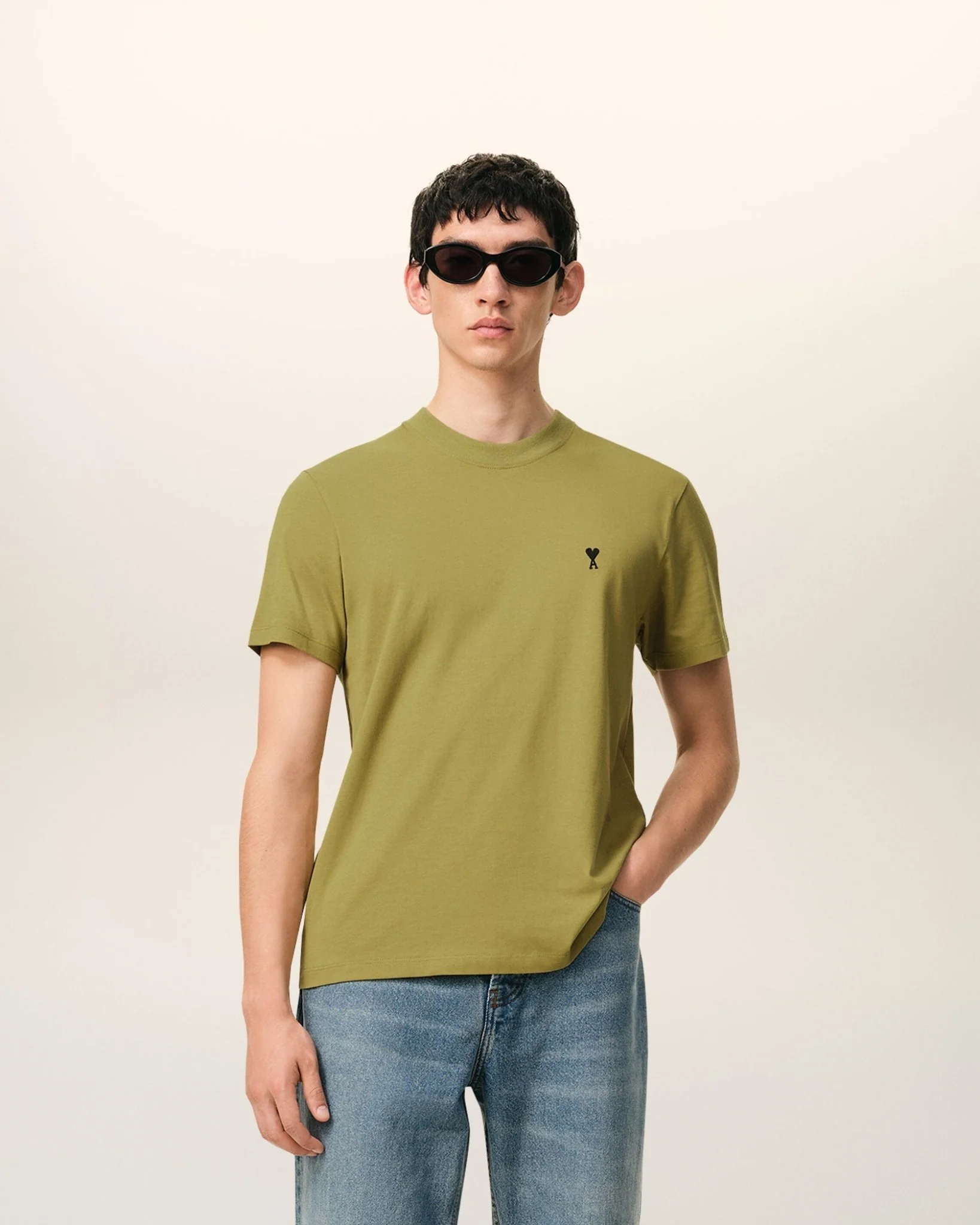 AMI PARIS - T-shirt in Light Cotton Jersey Ami de Coeur Vert olive – Image 3