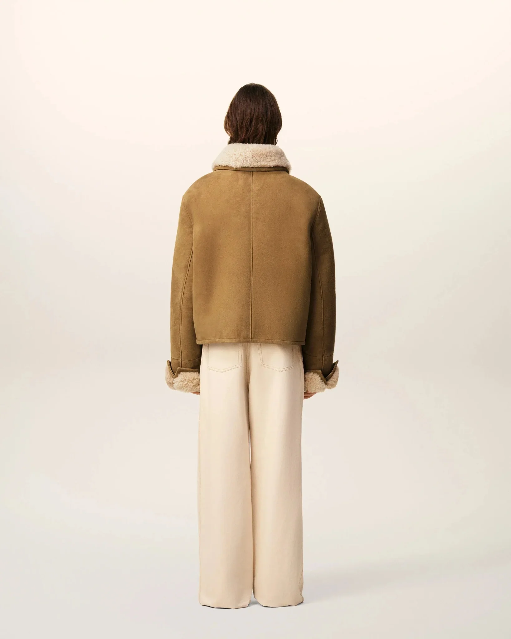 AMI PARIS - Veste Marron Boutonnée en Shearling Camel – Image 9