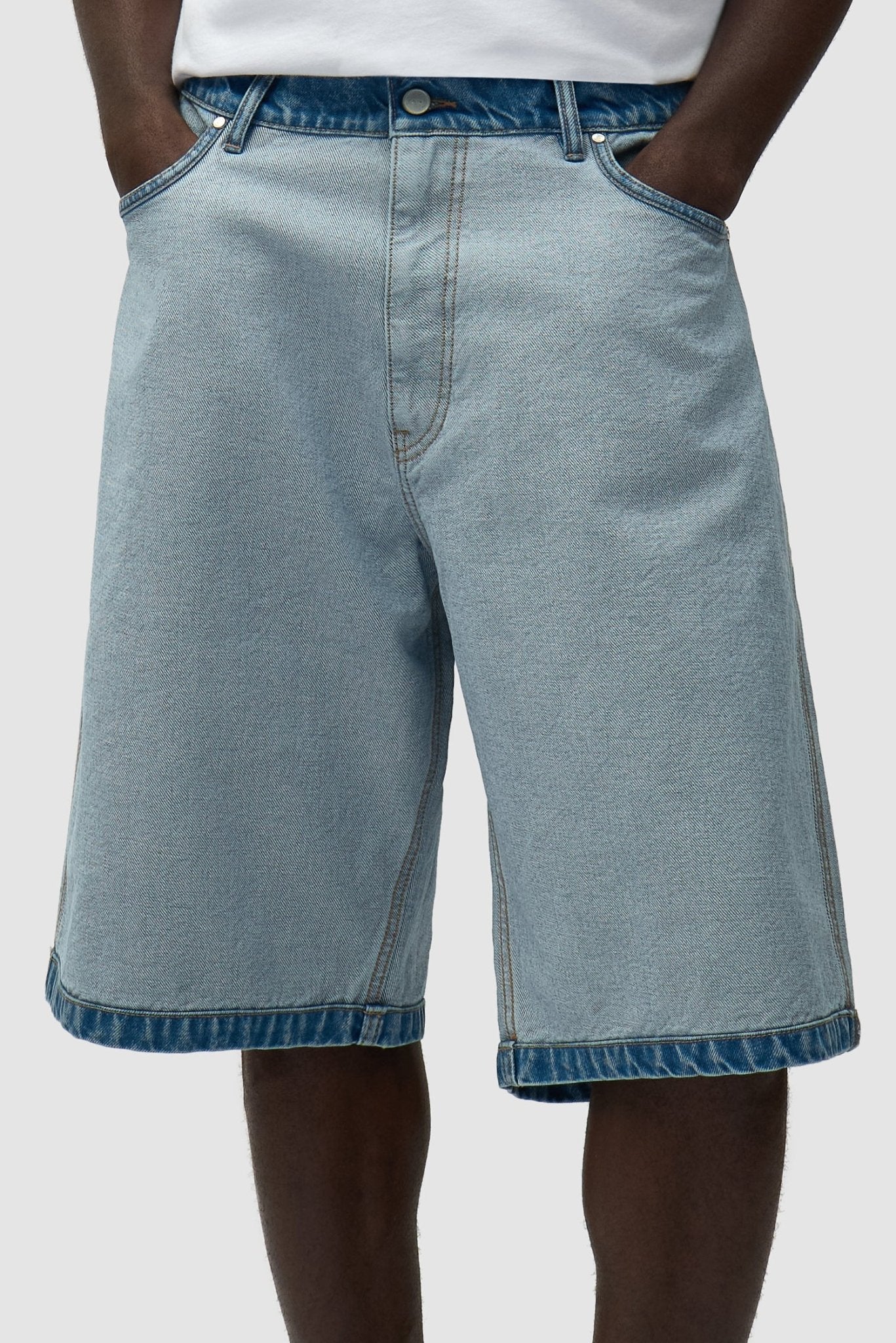 ARTE - Short en denim Inside/Out Bleu clair – Image 6