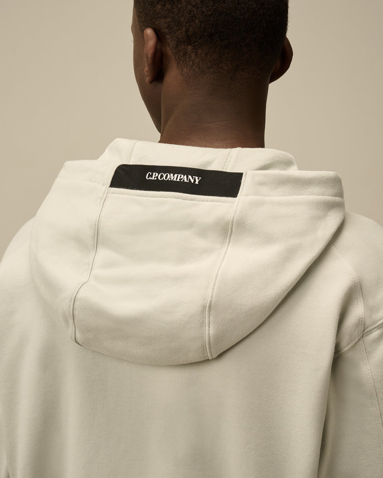 C.P. COMPANY - Sweat à capuche en coton brossé Gris – Image 4